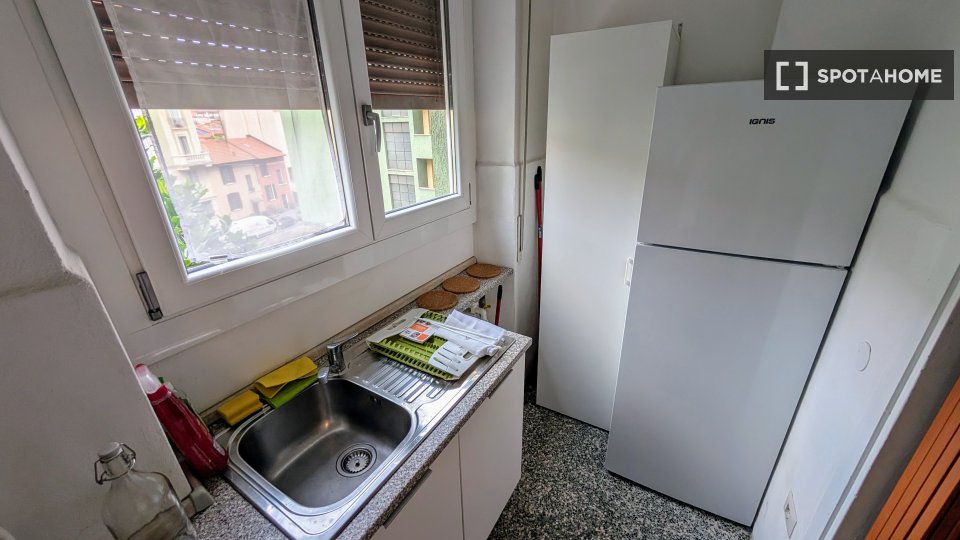 Double room Milan, 2 beds, 80m² — photo 11
