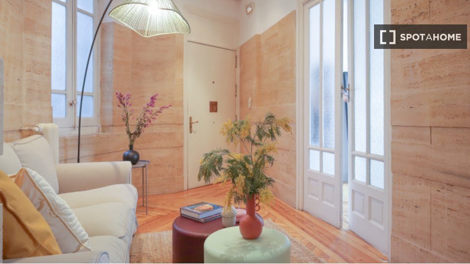 Double room Madrid, 7 beds — photo 64