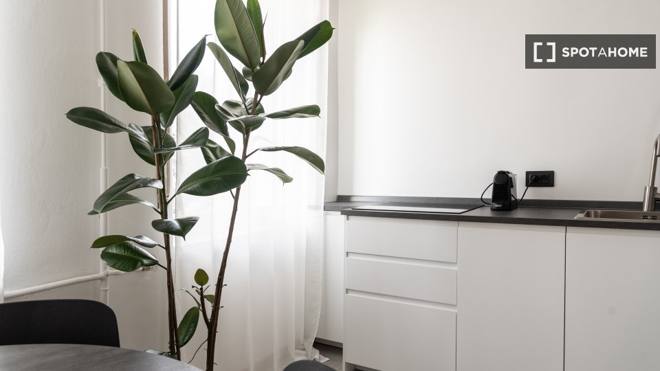Apartment Milan, 2 beds, 70m² — photo 12