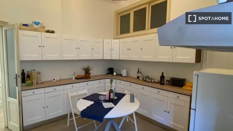 Double room Milan, 2 beds — photo 2