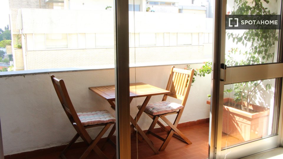 Apartment Porto, 4 beds, 165m² — photo 17