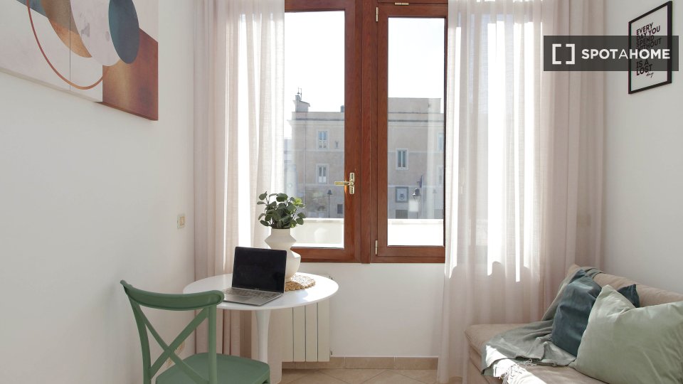 Apartment Rome, 1 bed — photo 10