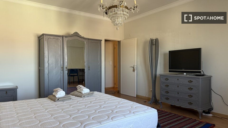 Double room Lisbon, 4 beds — photo 1