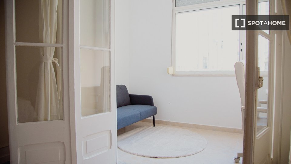 Double room Lisbon, 6 beds — photo 2