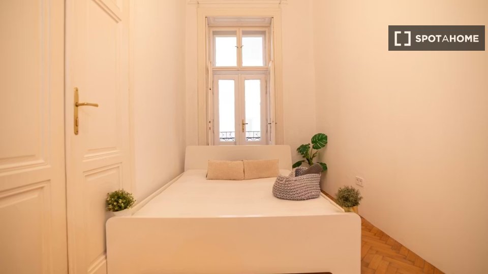 Double room Budapest, 3 beds — photo 7
