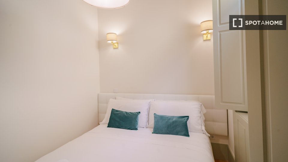 Apartment Porto, 1 bed, 36m² — photo 2