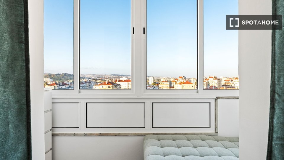 Double room Lisbon, 6 beds — photo 14