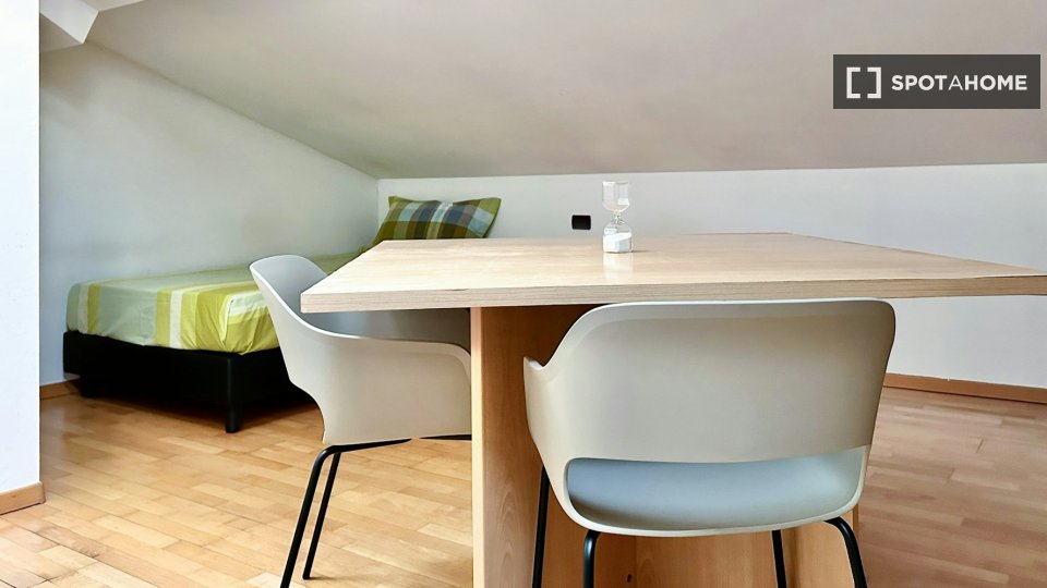 Double room Trento, 3 beds — photo 19