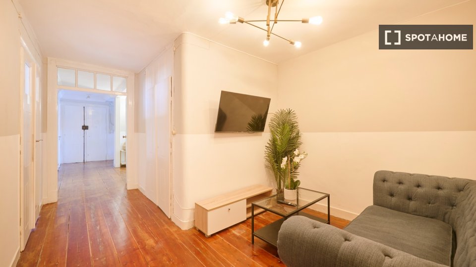 Double room Lisbon, 7 beds — photo 30