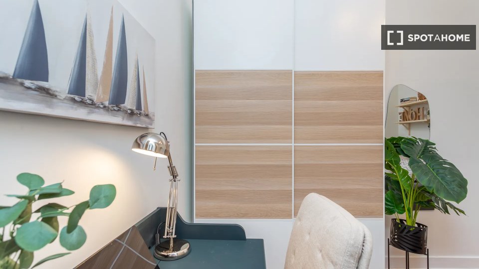 Double room Lisbon, 6 beds — photo 14