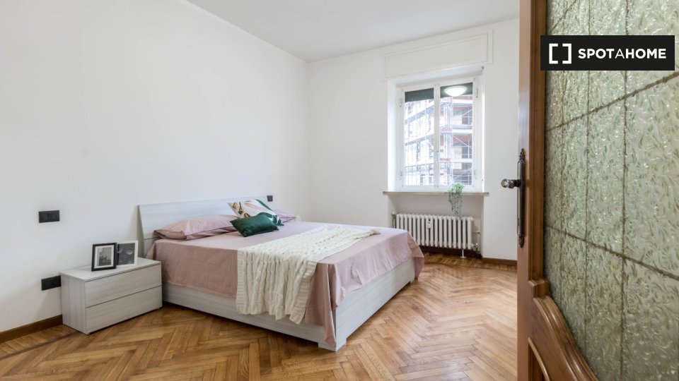 Double room Milan, 5 beds — photo 2