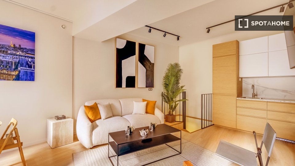 Apartment Paris, 1 bed, 55m² — photo 2