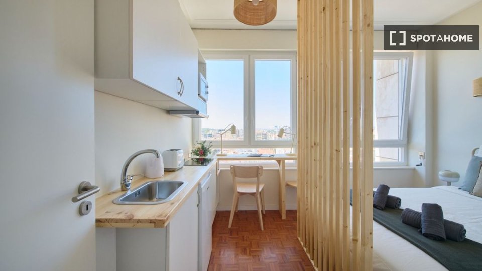 Apartment mono Lisbon — photo 14