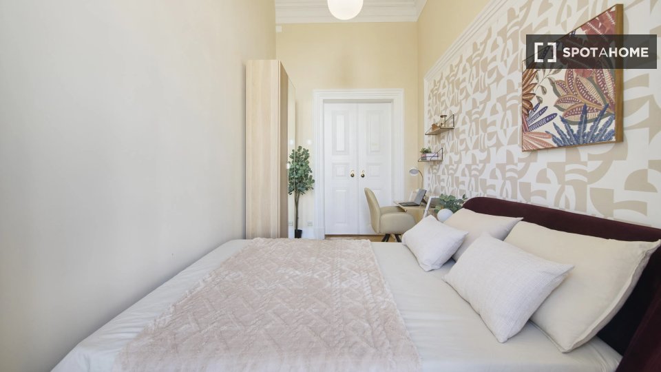 Double room Lisbon, 8 beds — photo 3