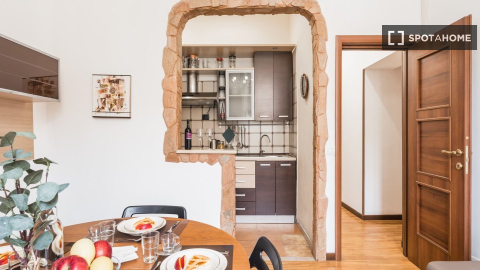 Apartment Rome, 3 beds, 90m² — photo 1
