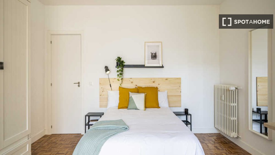 Double room Madrid, 6 beds — photo 38