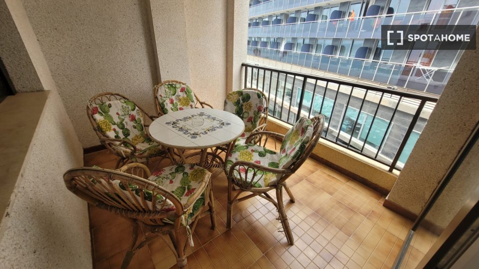 Apartment Alicante, 2 beds, 70m² — photo 17