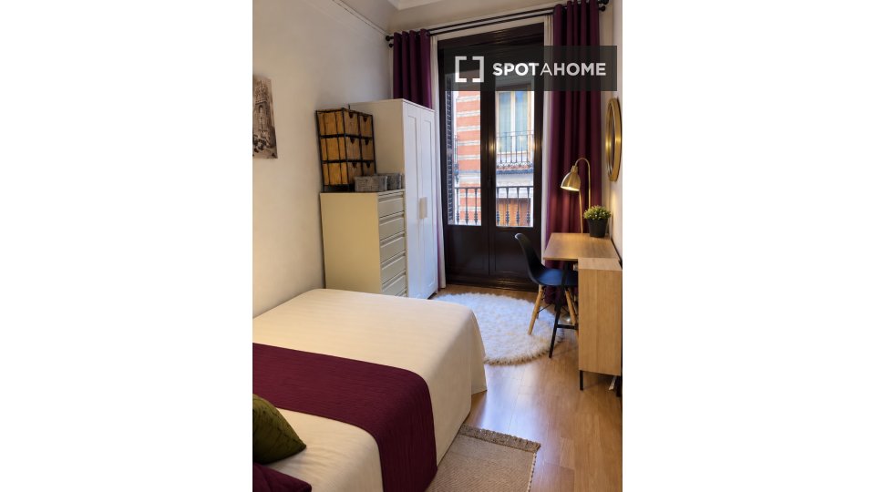 Stanza in affitto a Cortes, Madrid. - a Madrid