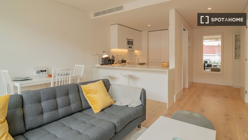 Apartment Lisbon, 1 bed — photo 11