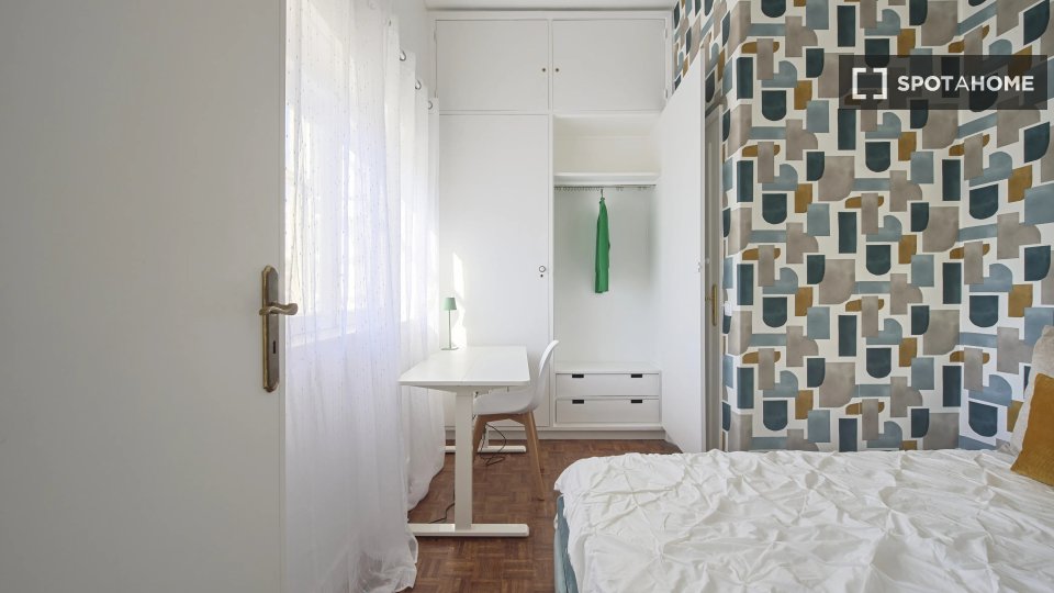 Double room Lisbon, 7 beds — photo 11