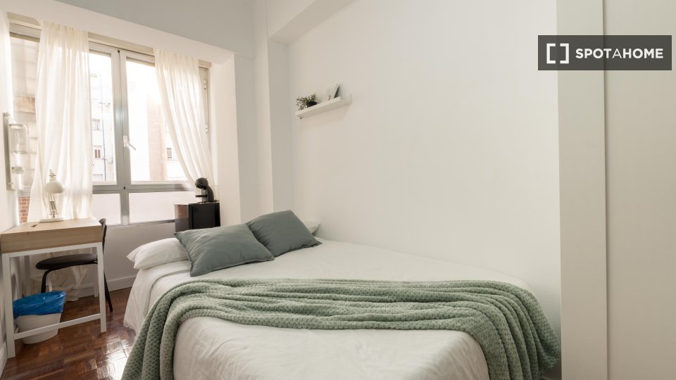 Double room Madrid, 5 beds — photo 70