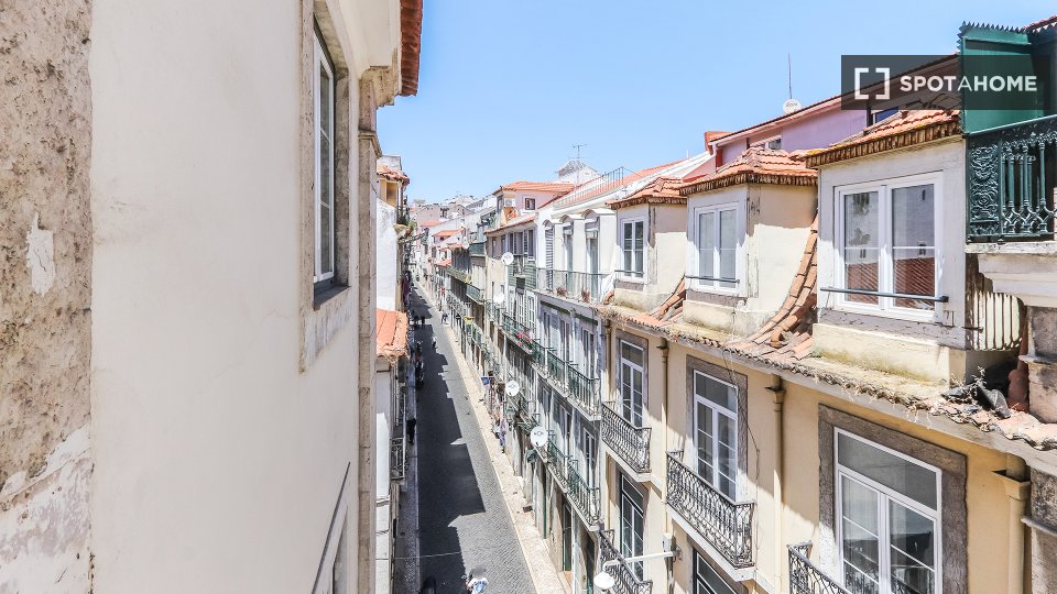 Apartment Lisbon, 2 beds — photo 19