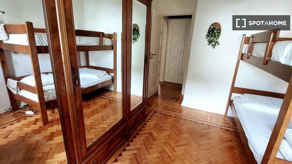 Apartment Lisbon, 2 beds, 78m² — photo 9
