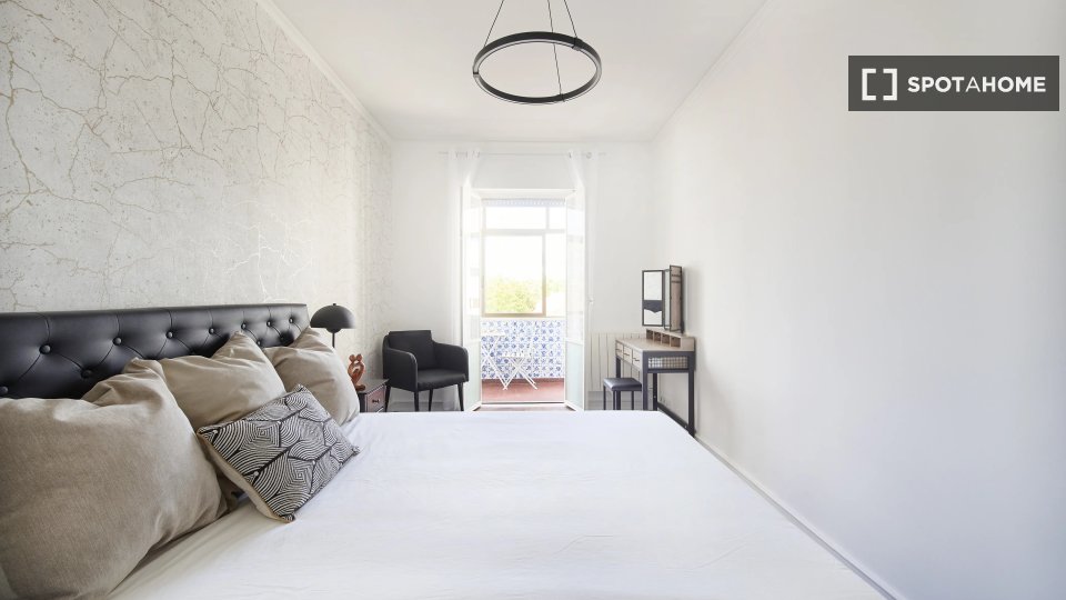 Double room Lisbon, 7 beds — photo 11