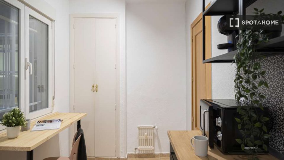 Double room Madrid, 25 beds — photo 42