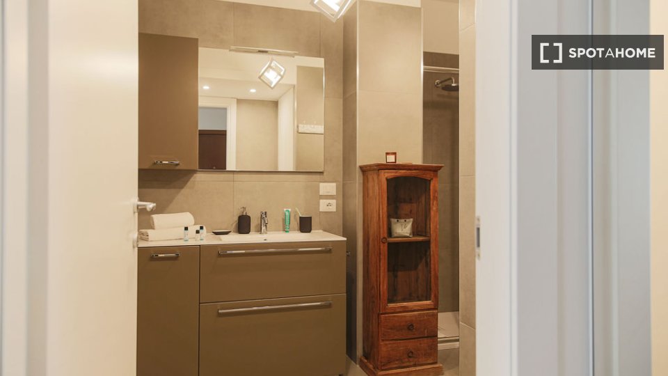Apartment Milan, 1 bed, 57m² — photo 11