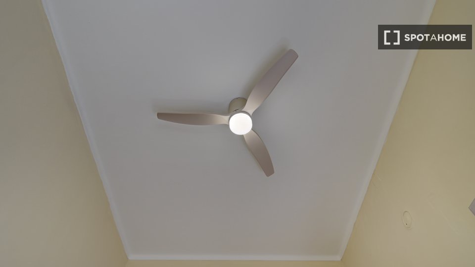 Apartment Turin, 1 bed, 79m² — photo 3