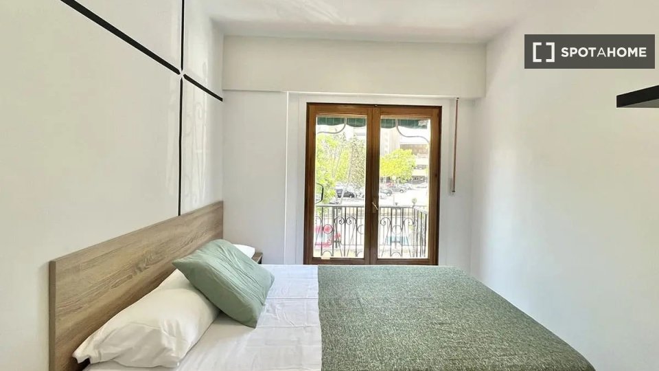 Double room Madrid, 6 beds — photo 27