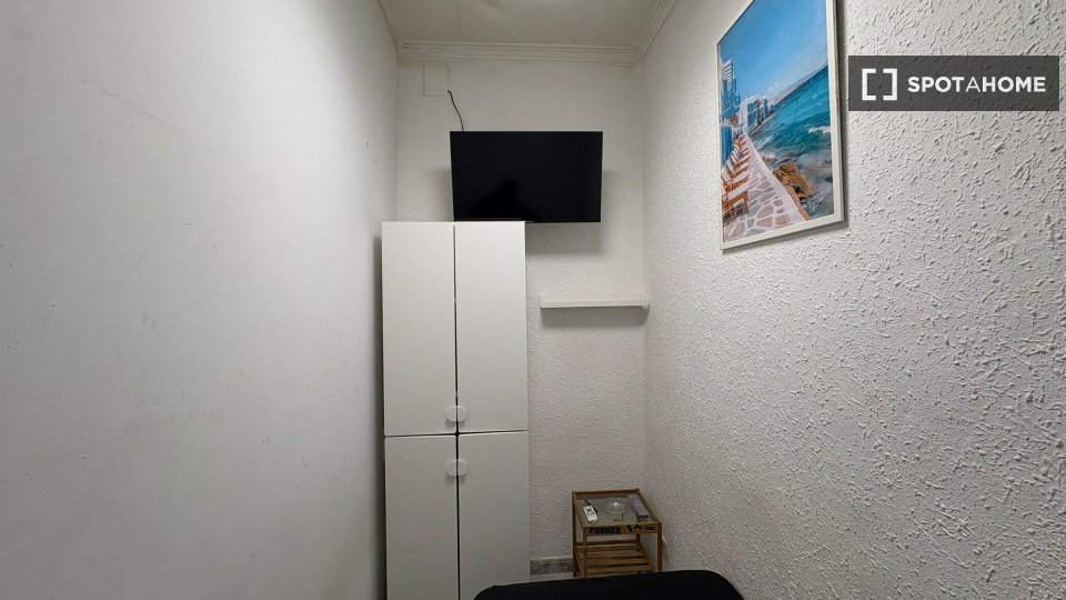 Double room Barcelona, 5 beds, 50m² — photo 13