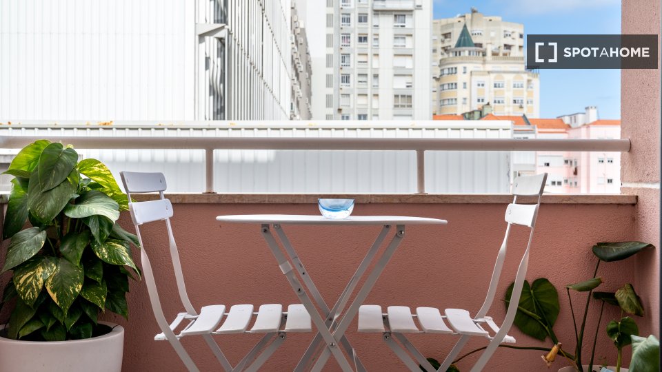 Apartment Lisbon, 2 beds — photo 29