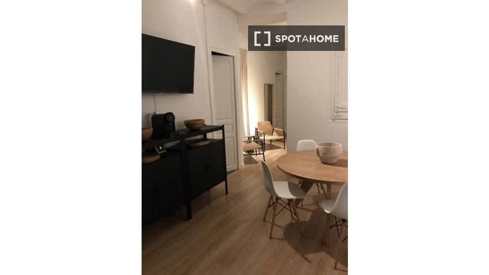 Double room Barcelona, 4 beds, 80m² — photo 20