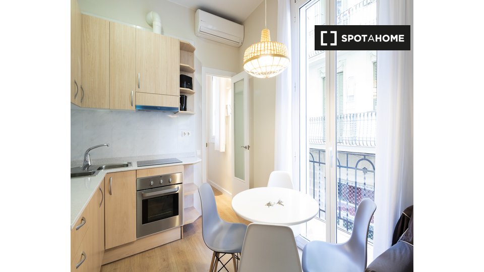 Apartment Barcelona, 2 beds — photo 8