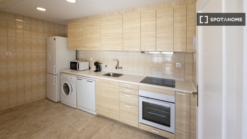 Apartment Madrid, 2 beds — photo 2