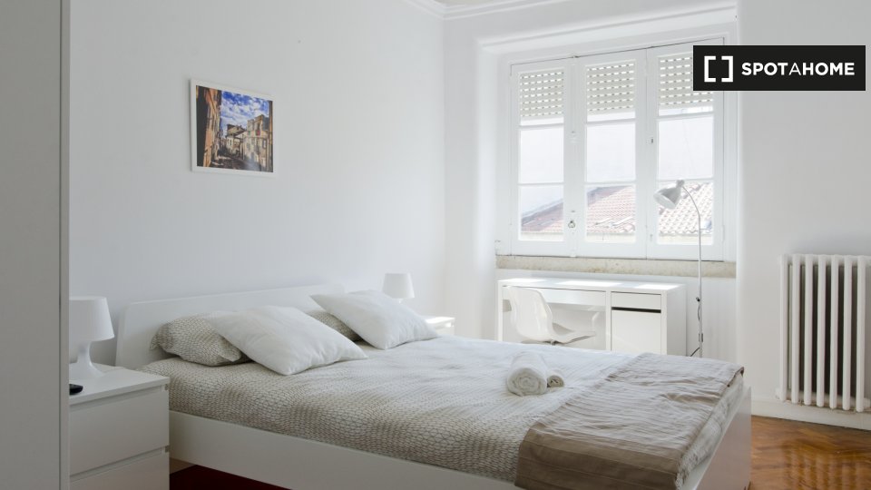 Apartment Lisbon, 6 beds — photo 1