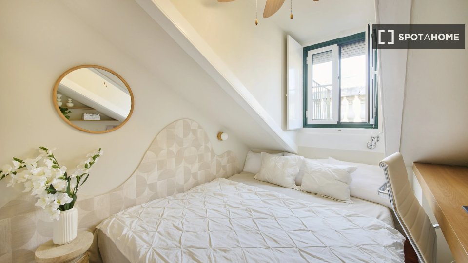 Double room Lisbon, 7 beds — photo 5