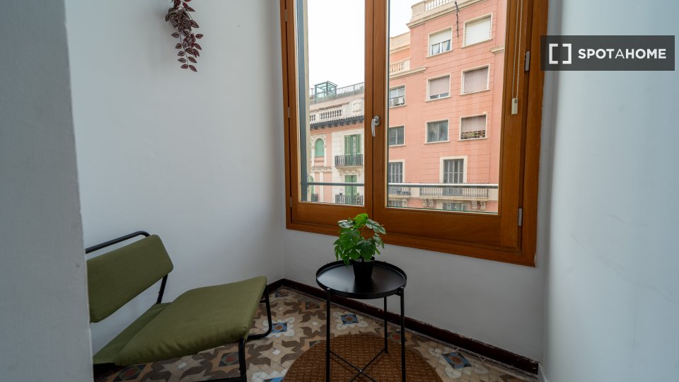 Double room Barcelona, 8 beds, 190m² — photo 7