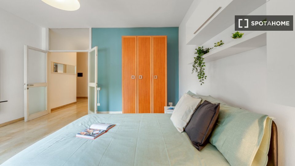 Double room Milan, 3 beds, 100m² — photo 11