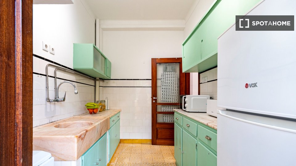 Double room Porto, 4 beds, 160m² — photo 6