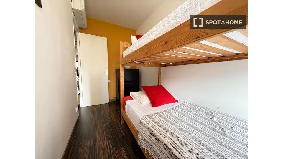 Apartment Barcelona, 3 beds, 75m² — photo 6
