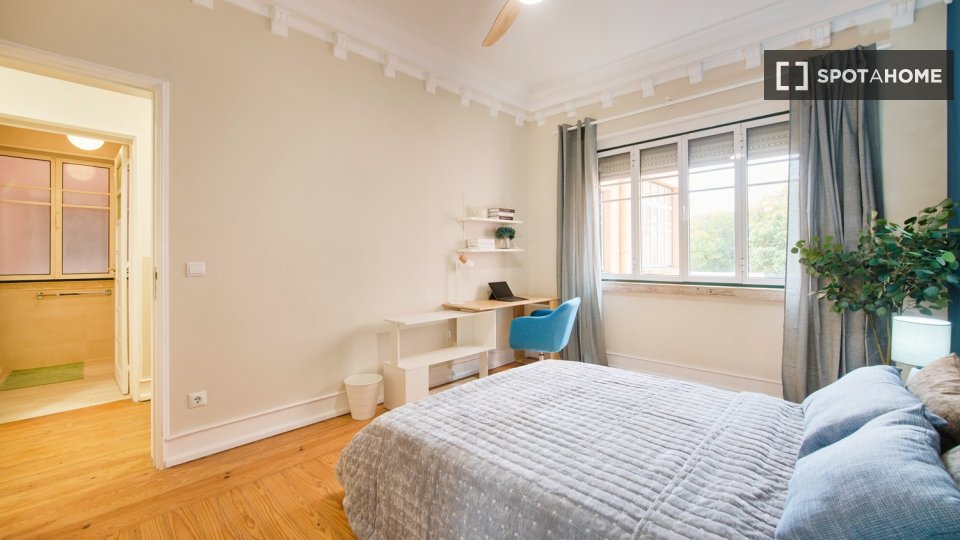 Double room Lisbon, 6 beds — photo 94