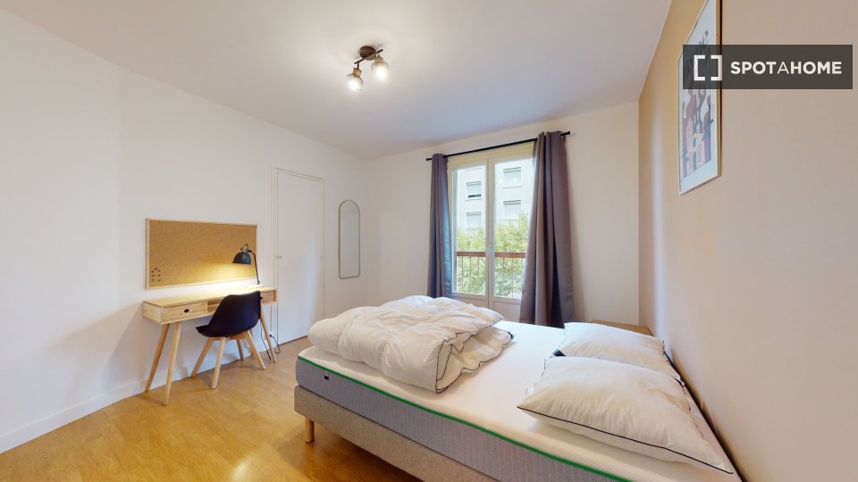 Double room Marseille, 15 beds — photo 1