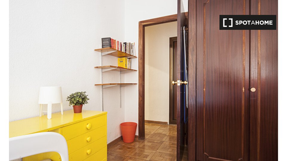 Double room Alcala_De_Henares, 6 beds, 180m² — photo 19