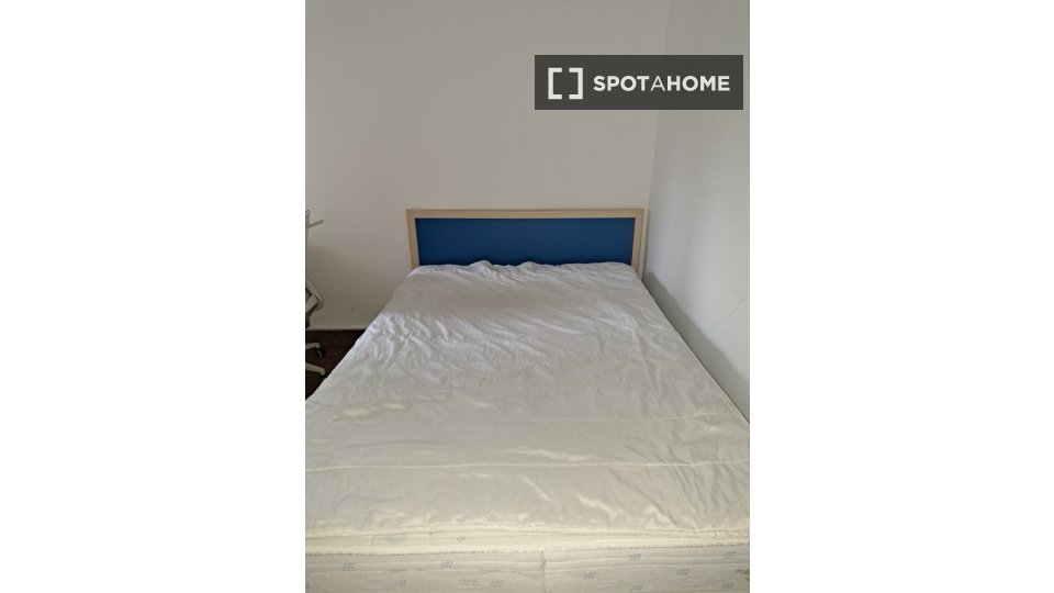 Double room Madrid, 3 beds — photo 7