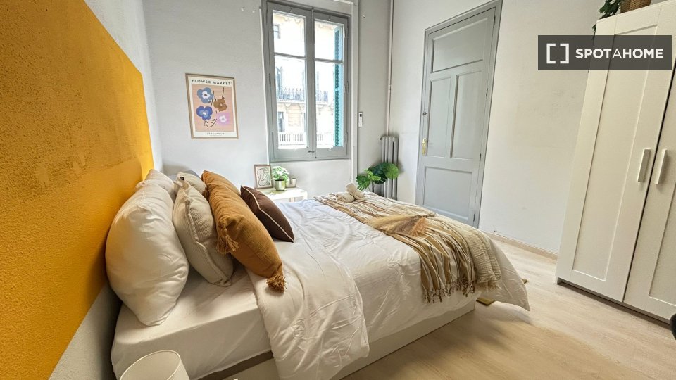 Double room Barcelona, 8 beds, 180m² — photo 13
