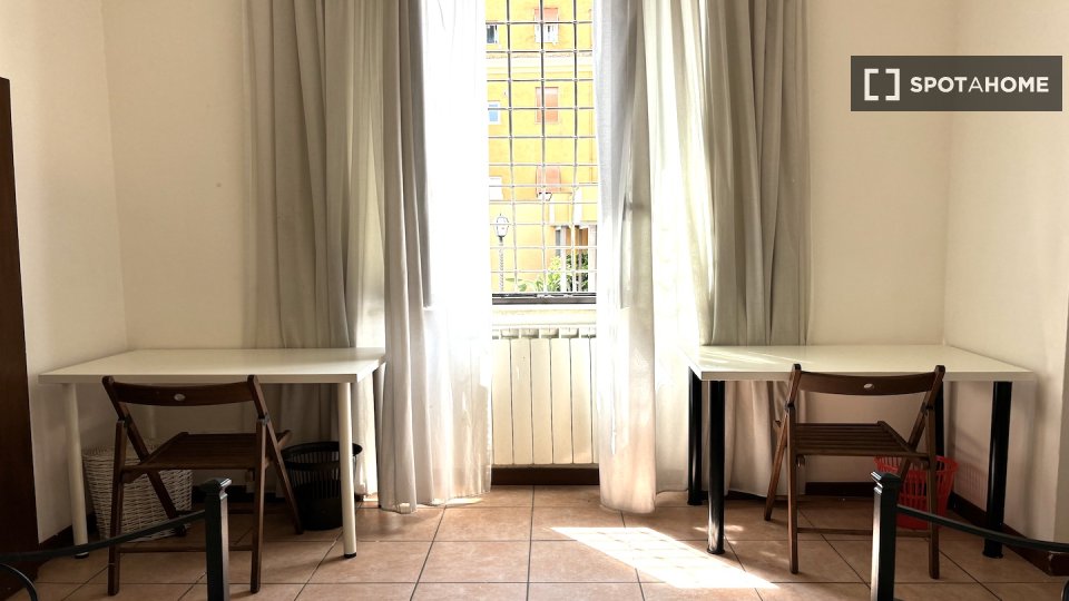 Double room Rome, 33 beds — photo 48