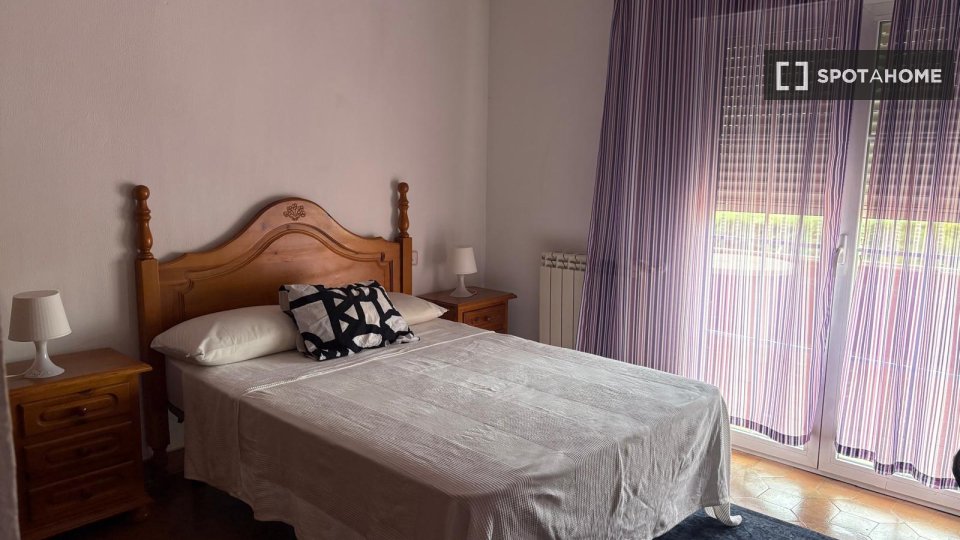 Double room Madrid, 11 beds, 300m² — photo 27